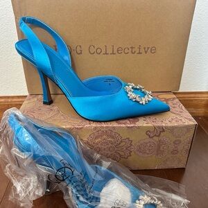 Elegant Blue Satin Slingback Heels